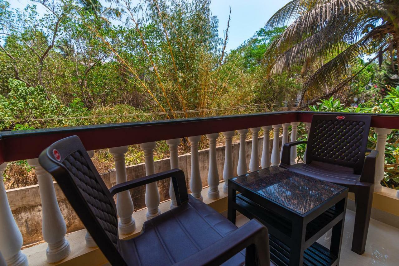 Di Casa Resort Калангут Экстерьер фото